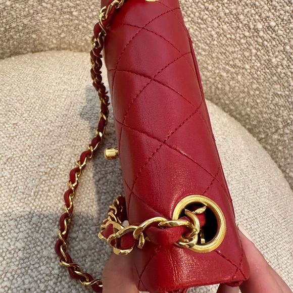 Vintage Chanel Square Mini Quilted Lambskin with 24k Hardware - Picture 2 of 14